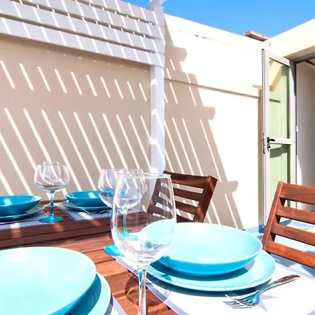 Red Surf アパート コラレホ