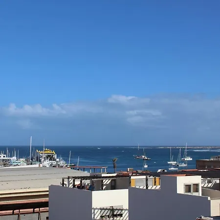 Red Surf Apartment *